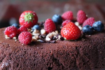 Healthy Chocolate Cake Melting Center