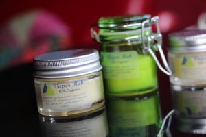 Natural Homemade Alternative to Vicks Vaporub